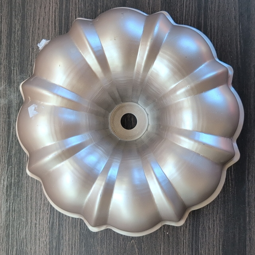 Nordic Ware Cream Fluted Bundt Cake Pan - Picture 2 of 2